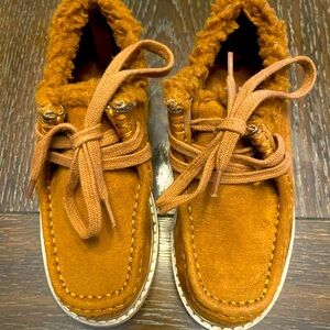 Gap toddler Moc Sherpa boots
